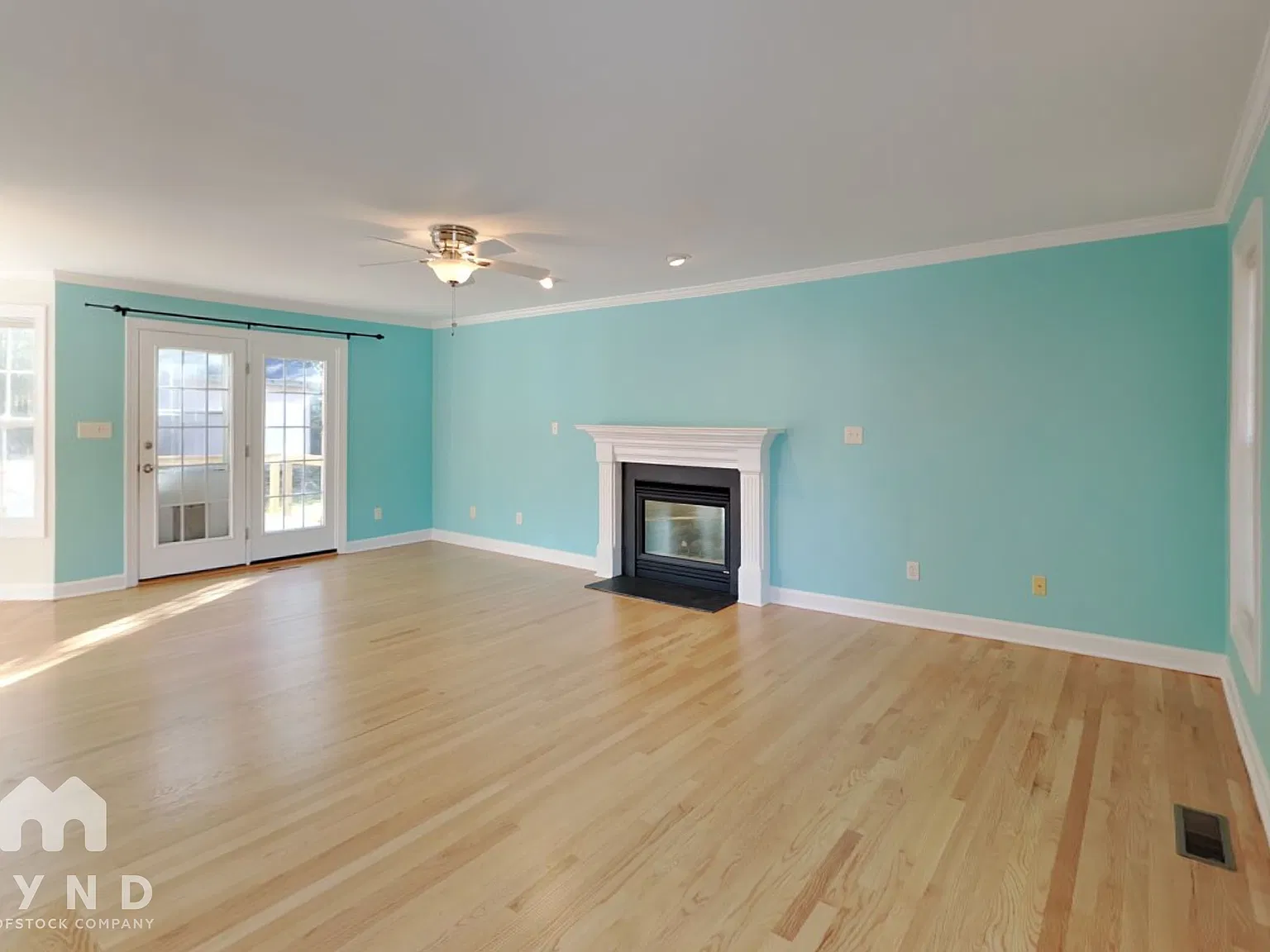3 bed, 2.5 bath, 1614 sqft, $2,100 — Photo 3