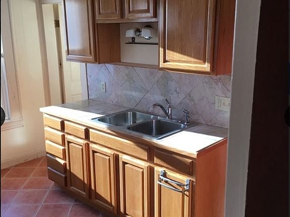 2nd image of 235 Scofield Ave
