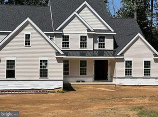 109 W Forge Rd, Glen Mills, PA 19342