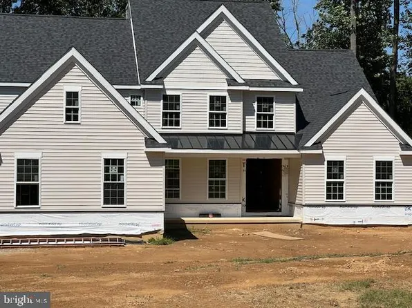 109 W Forge Rd, Glen Mills, PA 19342