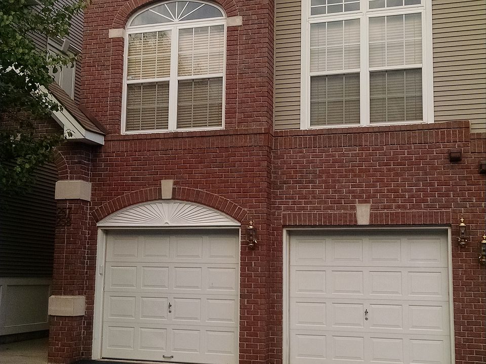 driveway 1 car garage