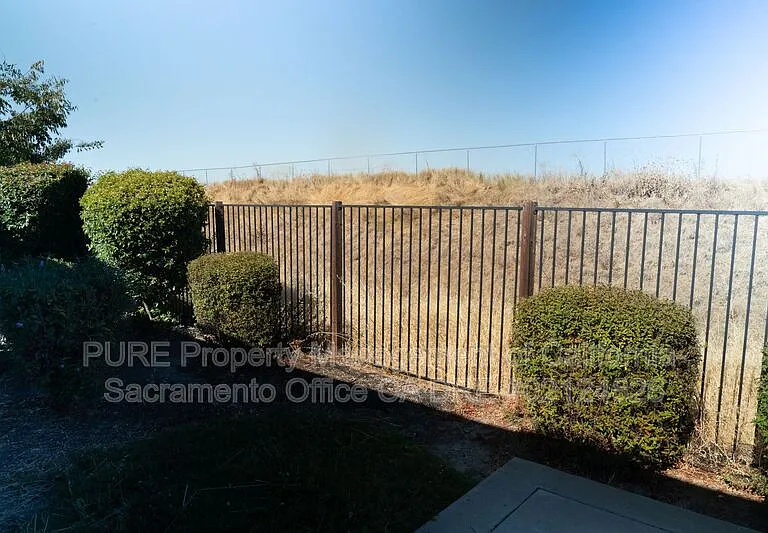 5572 Amnest Way — Photo 23