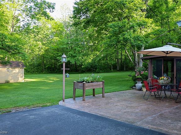 5th image of 12916 Vincent Dr