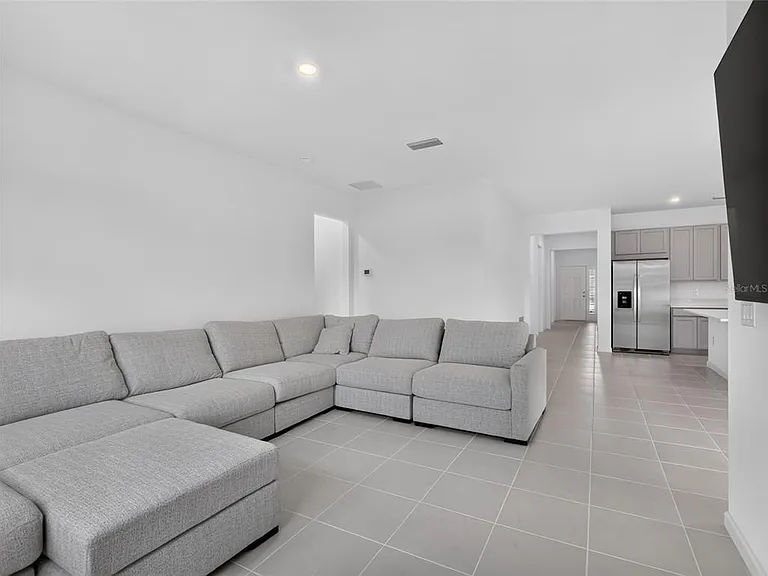 2027 Firethorn Loop — Photo 20