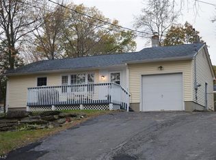 60 Valley View Trl, Wantage, NJ 07461
