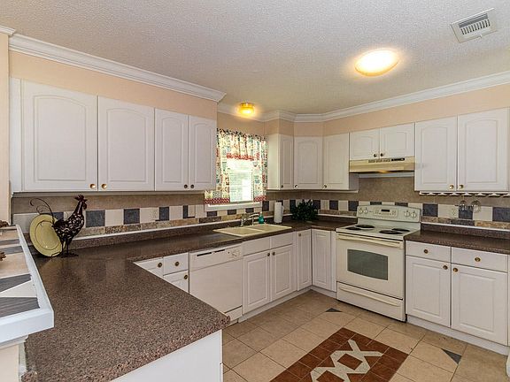 3rd image of 11506 Harris Dr