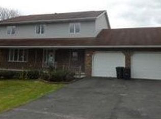 312 Jodie Dr, Vestal, NY 13850