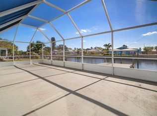 910 Spindle Palm Way, Apollo Beach, FL 33572