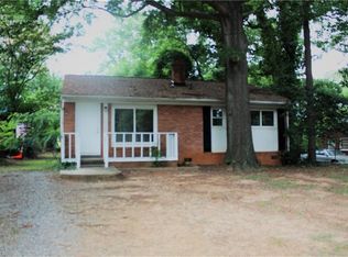 1903 Apex Pl, High Point, NC 27260