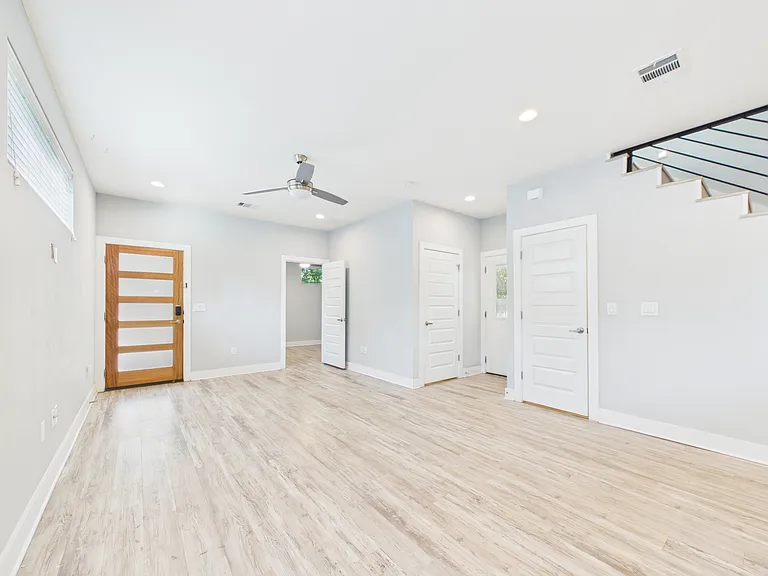 6713 Porter St #B — Photo 3