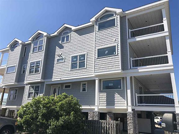 3rd image of 7205 Pleasure Ave N #Sea