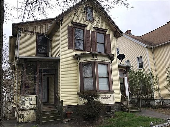 3rd image of 145 Black Rock Ave