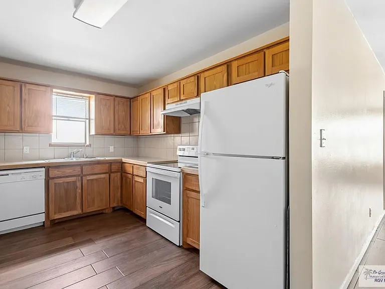 401 Jose Marti Blvd #103 — Photo 4