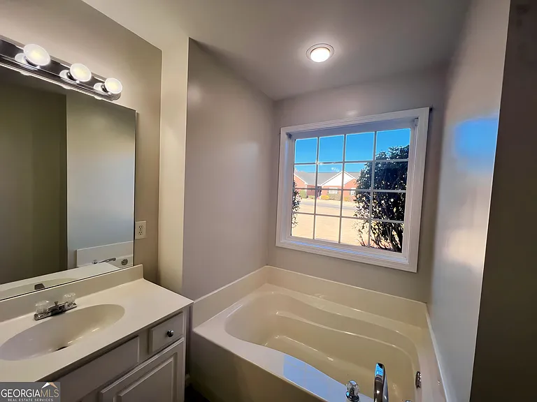 220 Brookstone Dr SW — Photo 10