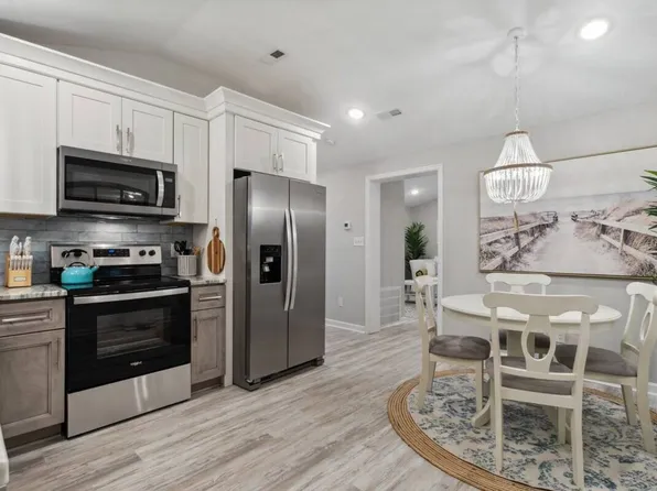 (undisclosed Address), Hampton, VA 23664