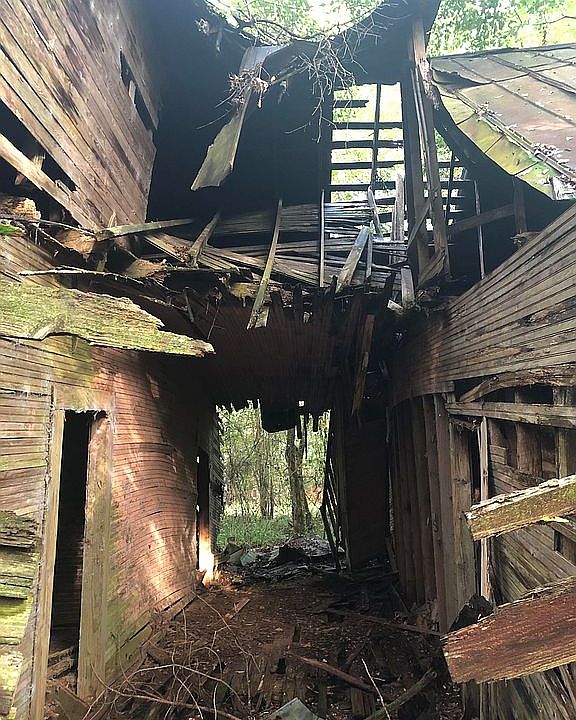 2nd image of 11 Holly Dr