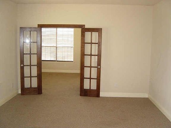 3rd image of 509 Basswood Trl