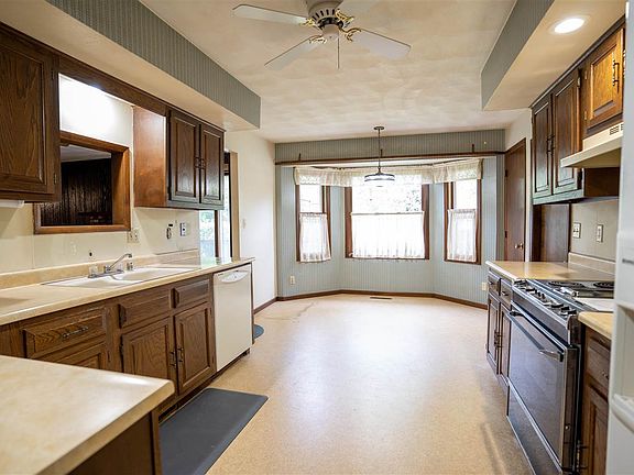 4th image of 5314 Cybele Ln