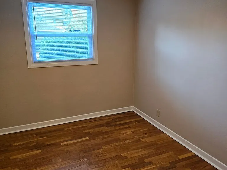 119 Greenleaf Ave — Photo 12