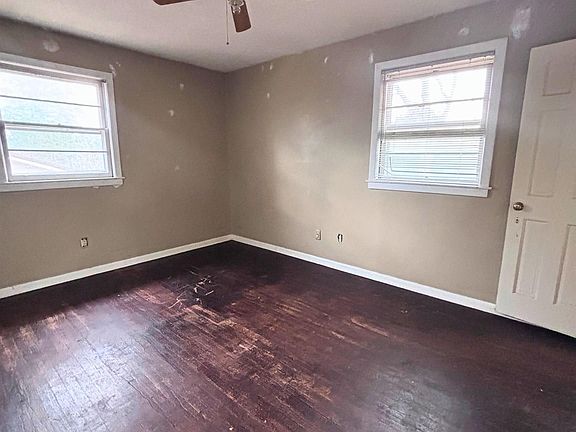 2nd image of 2122 Morninglo Ln