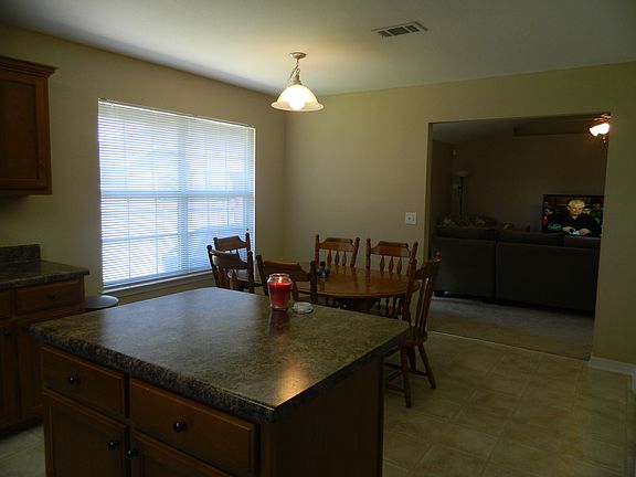 Kitchen and Breakfast Area