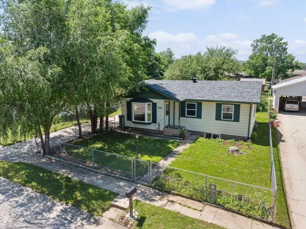 2329 S Baldwin St, Sturgis, SD 57785