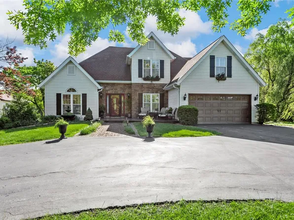 151 Old Log Cabin Trl, Marthasville, MO 63357