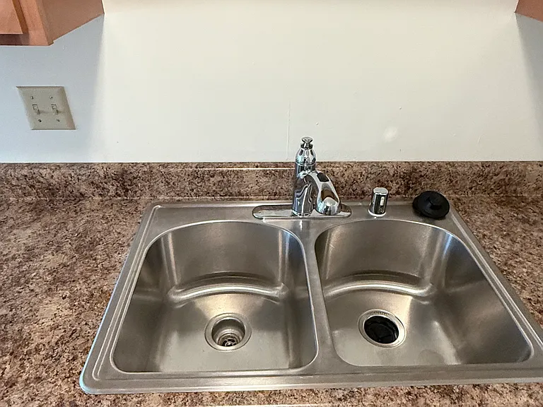 880 Hemlock Dr — Photo 14