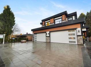 14204 N Bluff Rd, White Rock, BC V4B3C4