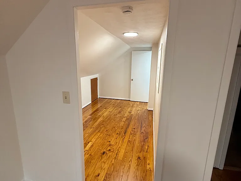 4909 Wood Ave — Photo 8