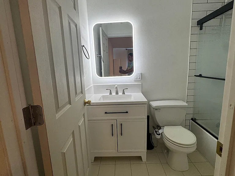 533 Martin Luther King Jr Dr #B — Photo 18