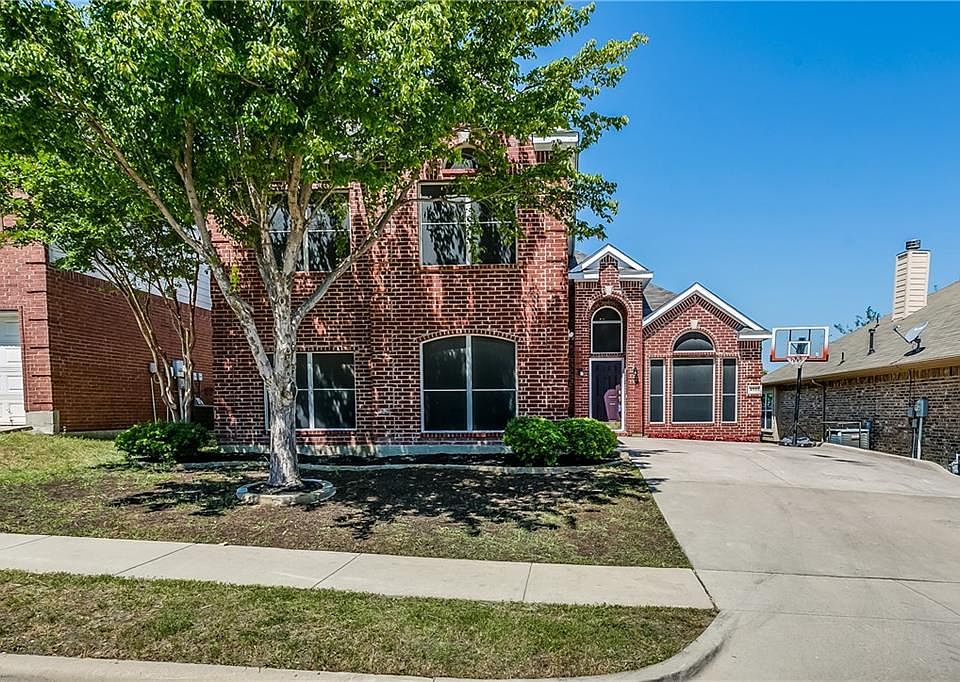 1st image of 4933 Galley Cir