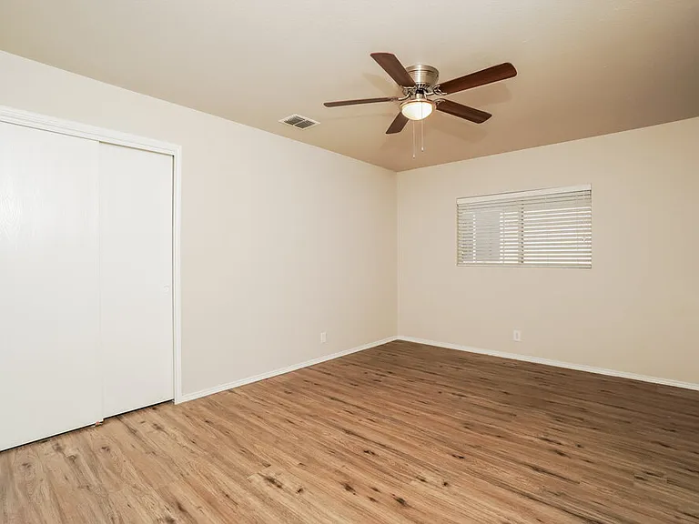 120 Bay Willow — Photo 14