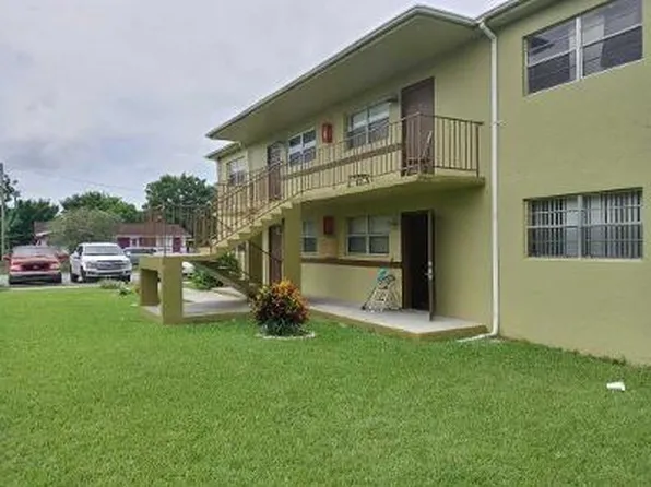 423 N Cocoanut Road #1, Pahokee, FL 33476
