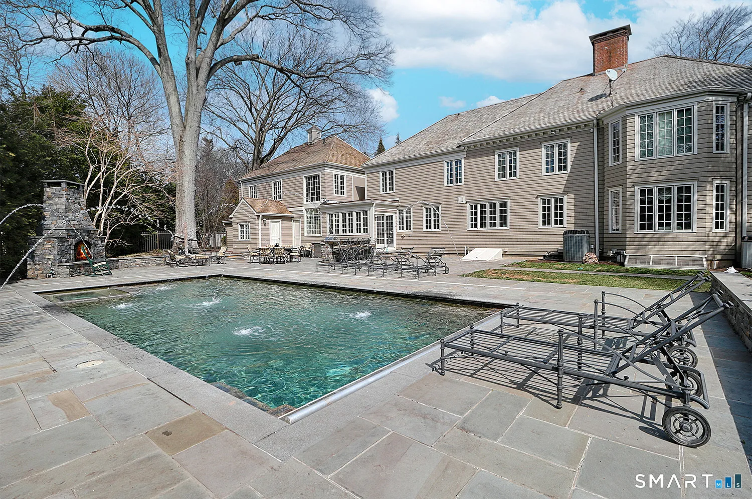 5 bed, 6.0 bath, 5142 sqft, $89,000 — Photo 4