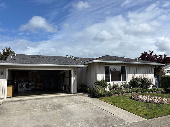 2nd image of 875 Constitution Dr