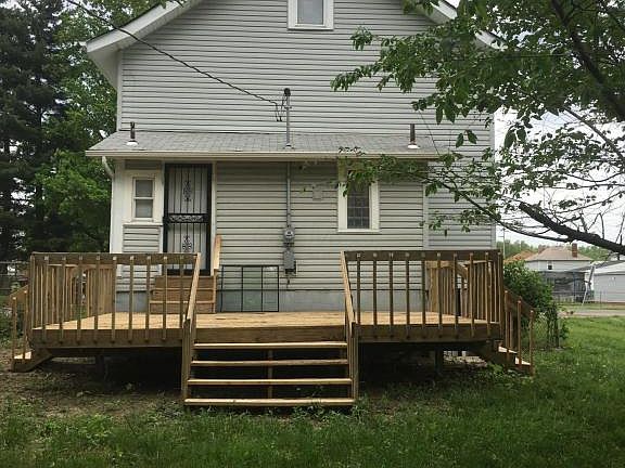 5th image of 2143 Genessee Ave
