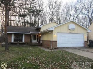 3465 Fernleigh Dr, Troy, MI 48083