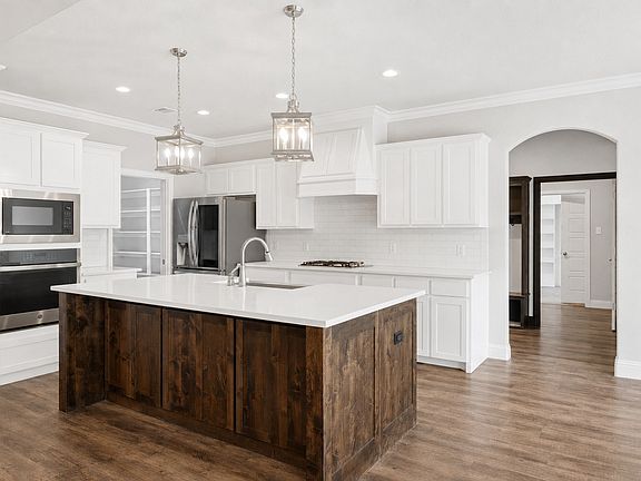 3rd image of 1045 Churchill Ln