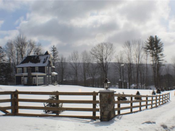 3rd image of 144 Pete Hendricks Rd