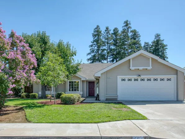 554 W Chennault Ave, Clovis, CA 93611