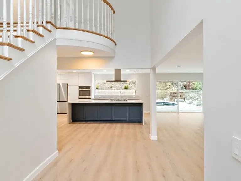 22540 Margarita Dr — Photo 11