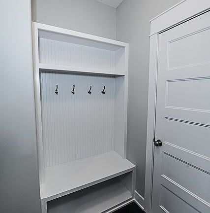 5th image of 9345 Dutch Mill Ln