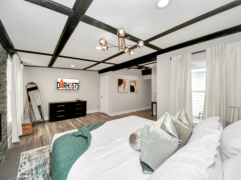 Woodcrest Dr — Photo 16