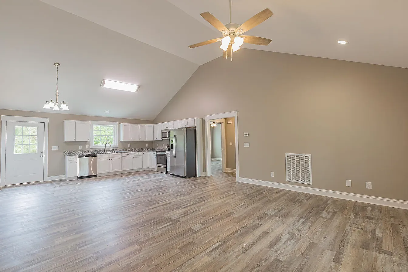 3 bed, 1525 sqft, $1,900 — Photo 3