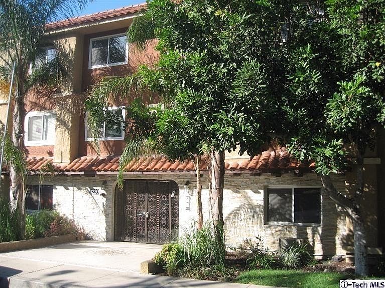 1st image of 3220 Altura Ave APT 114