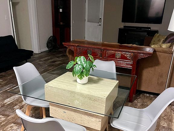 3rd image of 2158 Balboa Ave