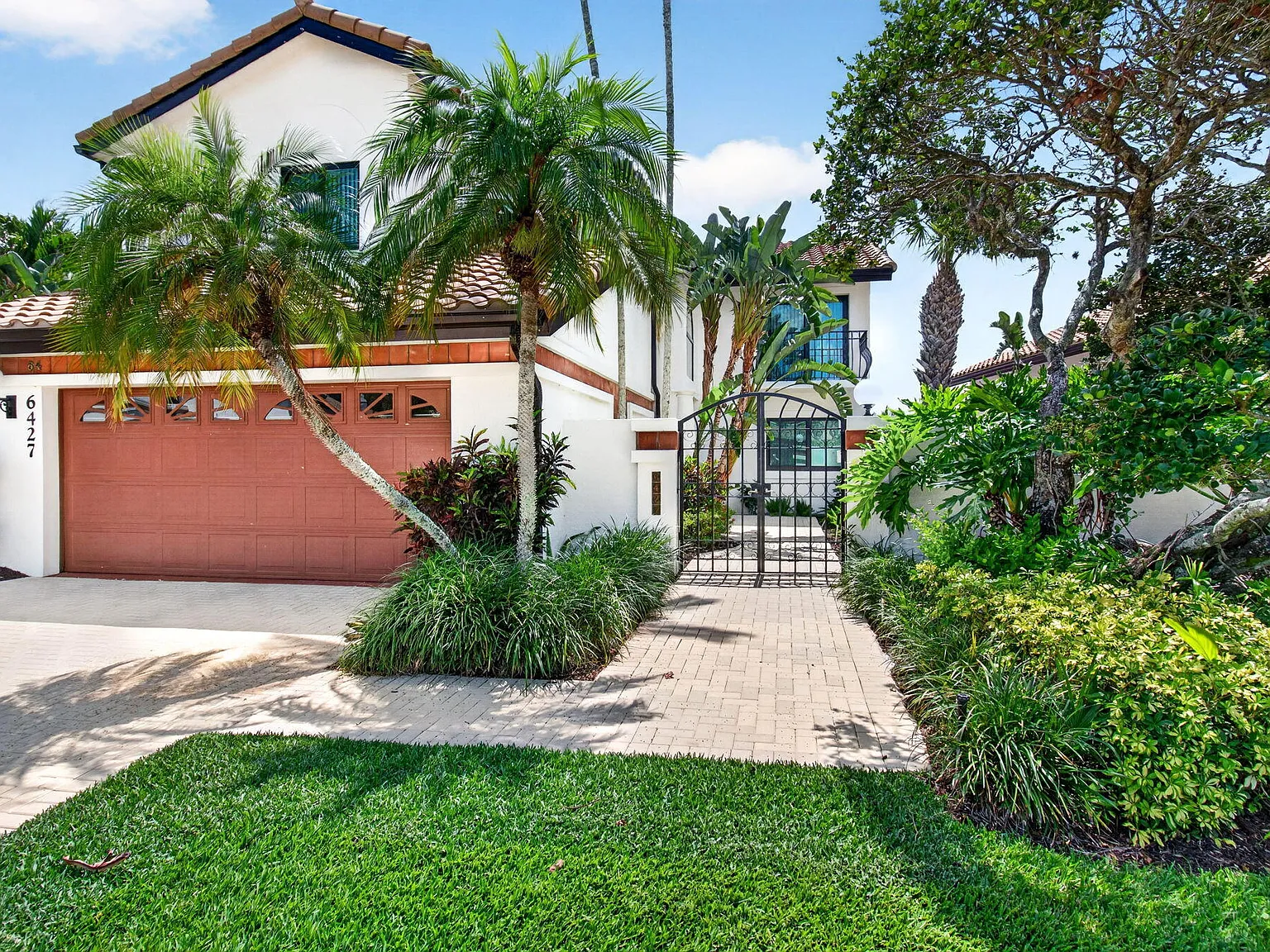 4 bed, 3.0 bath, 3057 sqft, $8,500 — Photo 3