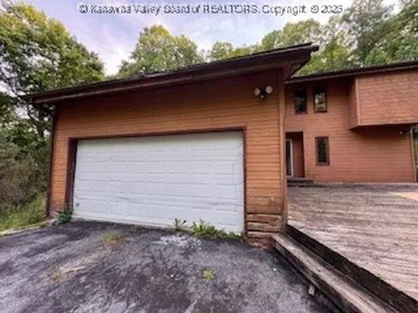 441 Poplar Grove Dr, Princeton, WV 24739