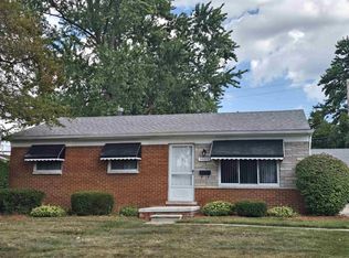34228 Whittaker St, Clinton Township, MI 48035